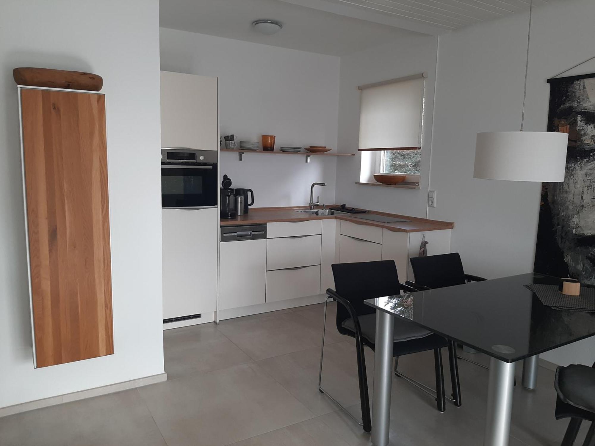 Apartment Mit Seeblick Und Pkw Abstellplatz Am Haus Uberlingen
